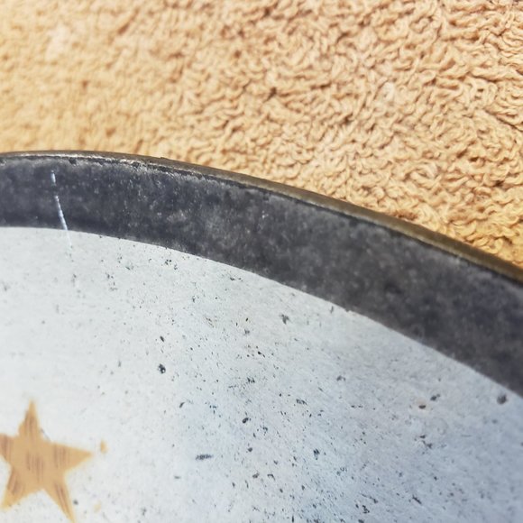 Primitive Country Farm 11.5" Wood Plate Cabin - Picture 8 of 9